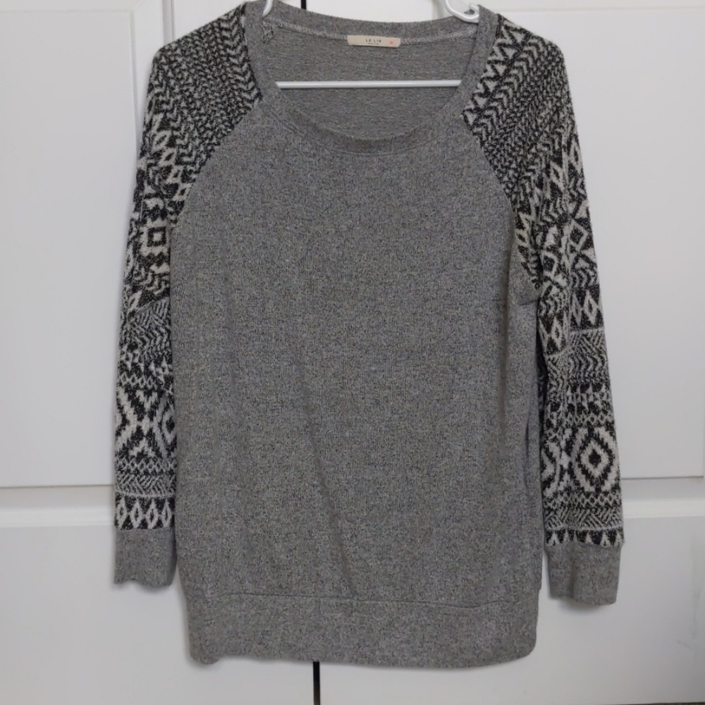 Long Sleeve Gray Tribal Print Sweater
